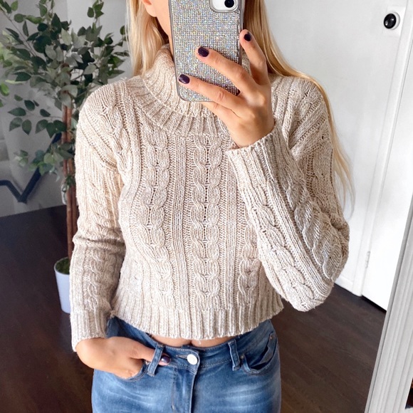 🐑 OATMEAL CABLE KNIT CROPPED KNIT TURTLENECK JUMPER! - Picture 5 of 10